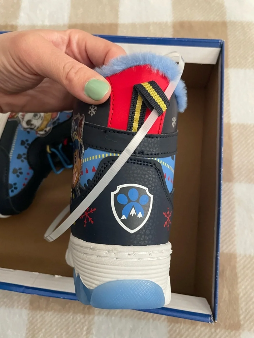 NEW IN BOX Blue and Light Blue Paw Patrol Kids Winter Boots Size 8